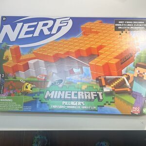 NERF Minecraft Pillager's Crossbow, Dart-Blasting Crossbow NWB‎